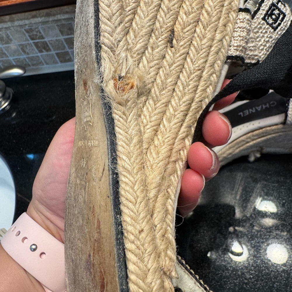 CHANEL Women's Black and Cream Espadrilles - Picture 9 of 16